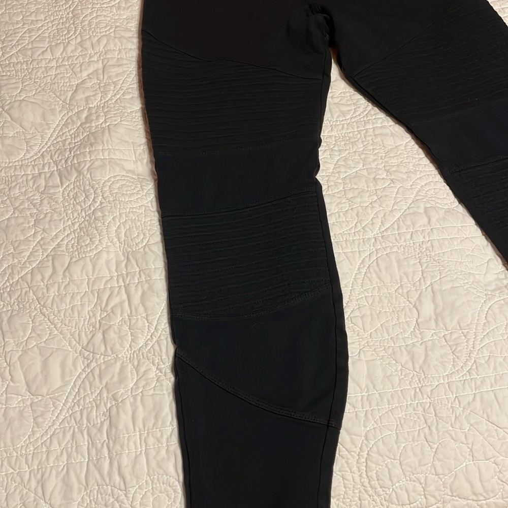 FREE PEOPLE intimates size large 
Black moto leggings - Picture 5 of 10